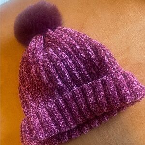 Women’s Knit Pom Beanie - Pink Plum
